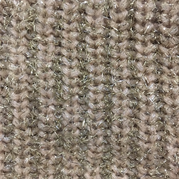 Cropped Knit Tank - Picture 4 of 4